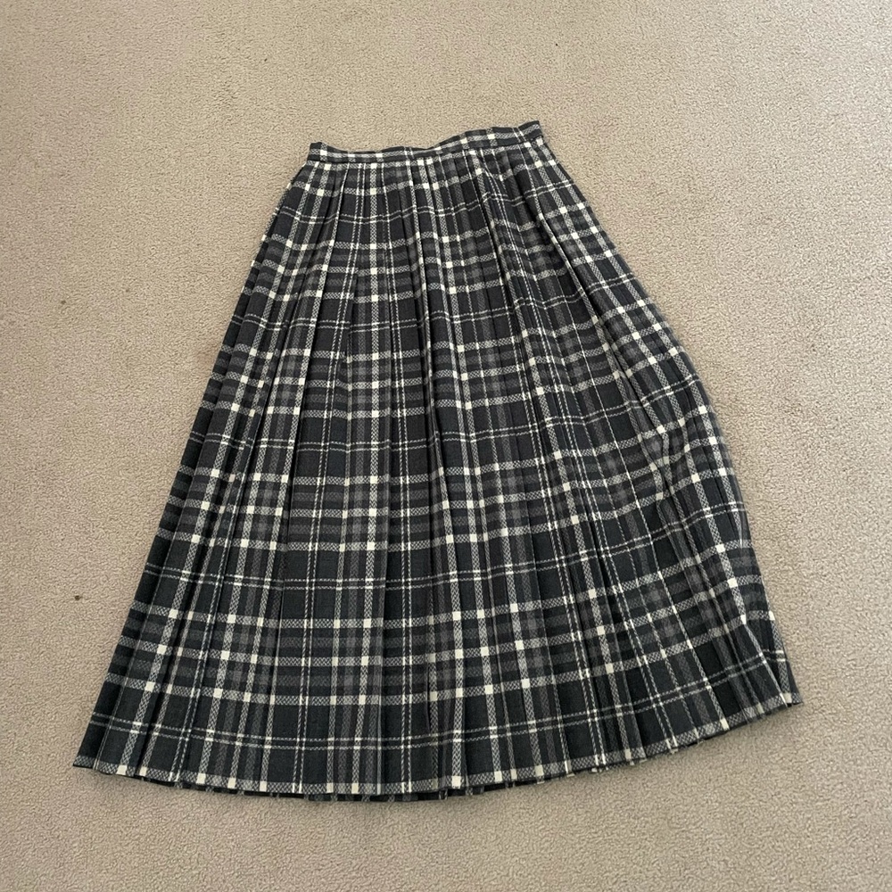 Vintage Evan Picone pleated skirt ❤️